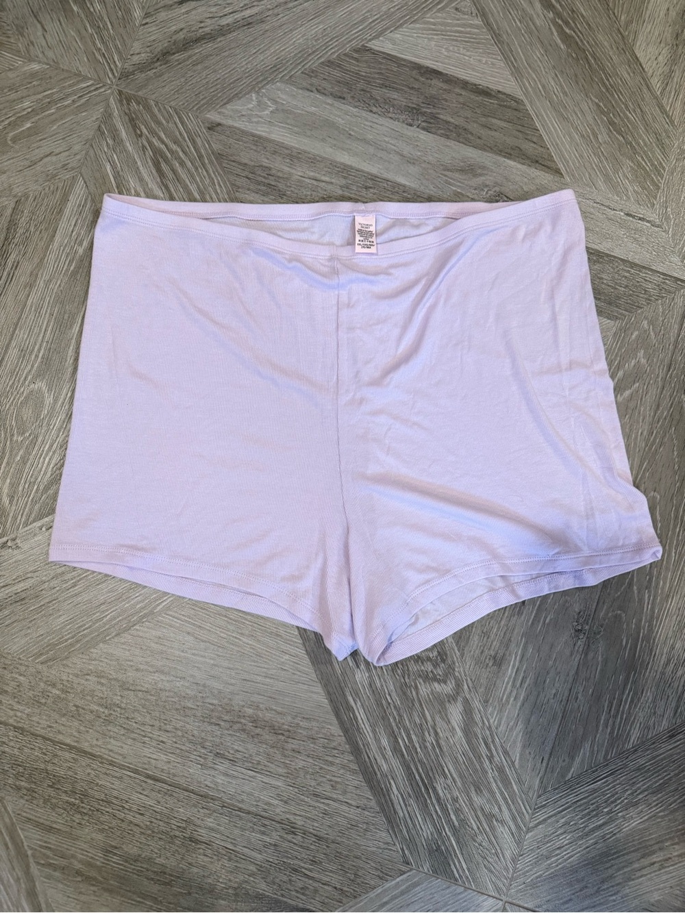 VIctoria’s Secret- Women's Seamless Boyshorts - Light Lavender